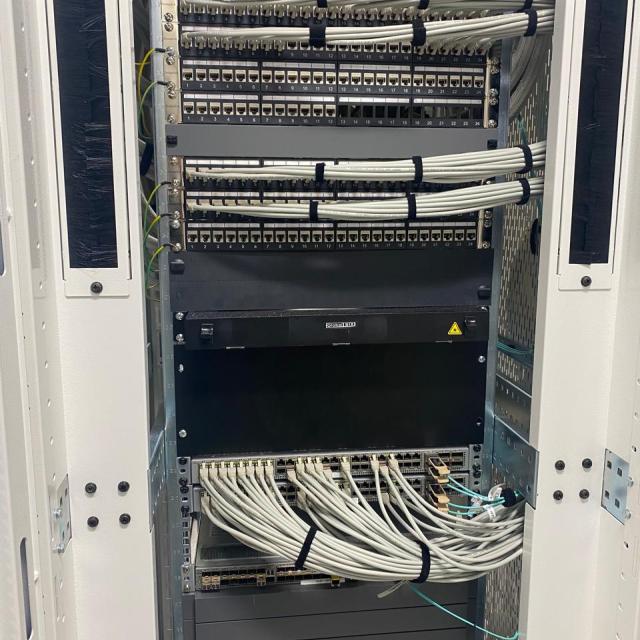 Network cabling patch panel in the new data centre